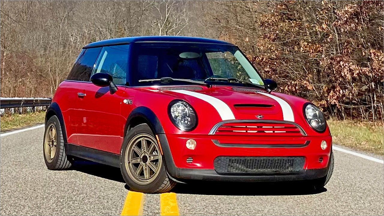 Robert's 2006 Mini Cooper S