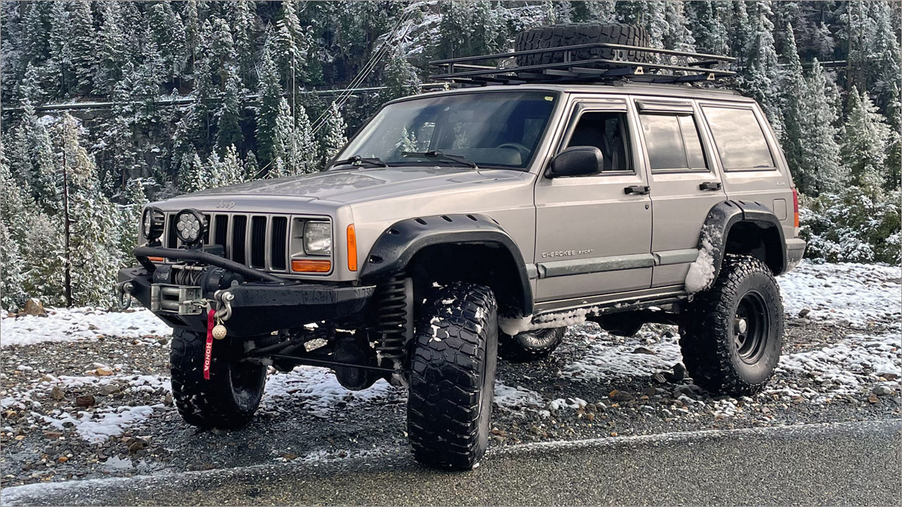 Hunter's 2000 Jeep Cherokee